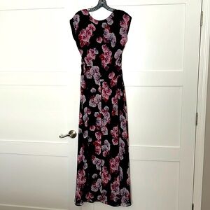 Fame and Partners Maxi Long Dress cap sleeves high slit.  pink floral 10 NWT